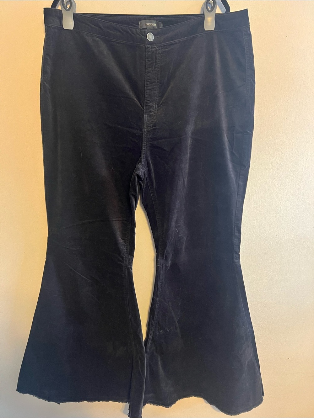 NWT! Forever 21 Black Velvet Boot Cut Flare Pants | Women’s 3X